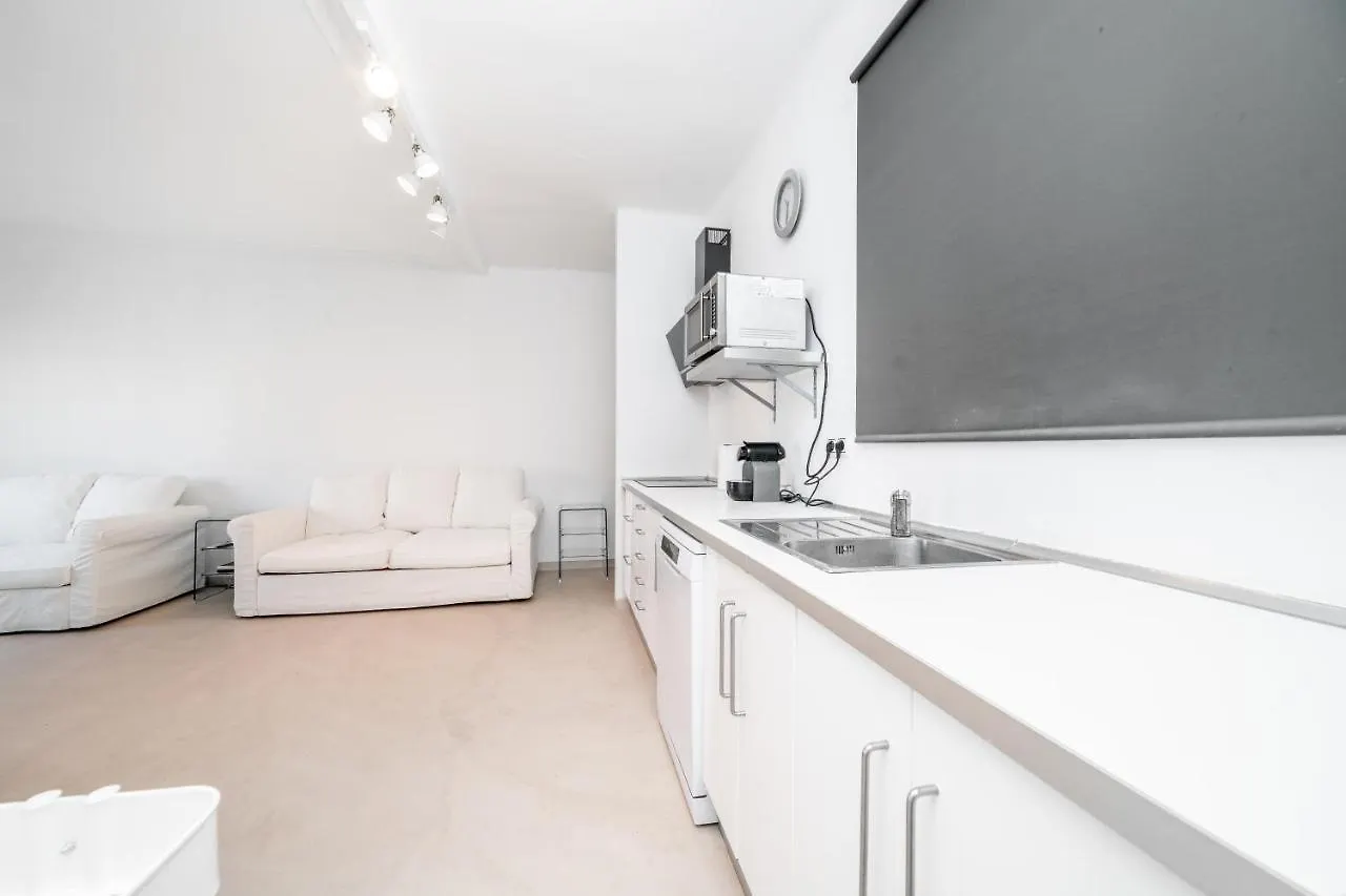 Apartamentos Gran Via 732 바르셀로나