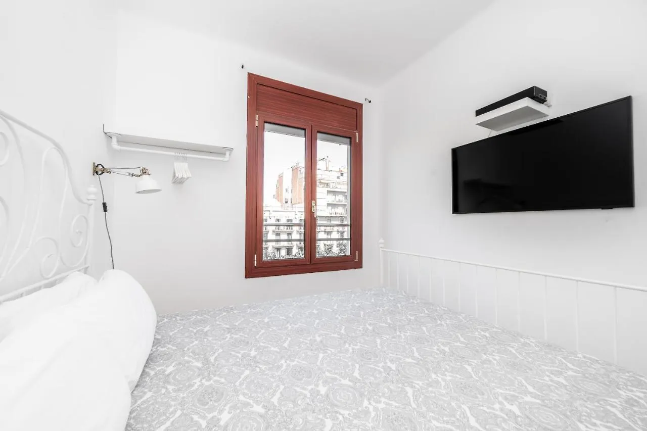 Apartamentos Gran Via 732 바르셀로나 0*,